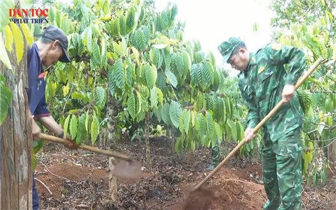 Thắm mãi miền biên cương