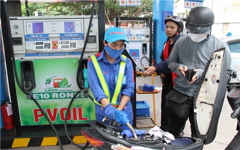 "Kịch bản" nào để giữ nhiệt cho giá xăng dầu trong nước?