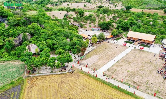 Chung sức xây dựng nông thôn mới ở Gia Lai: Để buôn làng ngày càng đẹp hơn (Bài 1)