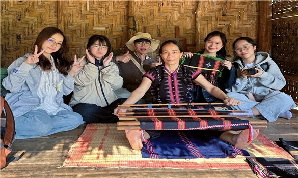 “Cơ Tu-Gether”: Khám phá văn hóa Cơ Tu qua góc nhìn của các bạn trẻ