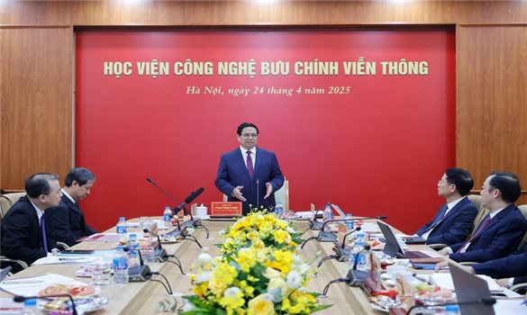 Thủ tướng đề nghị Học viện Công nghệ Bưu chính Viễn thông phát huy "5 tiên phong"