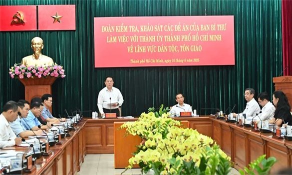 Trưởng Ban Tuyên giáo và Dân vận Trung ương làm việc với Thành ủy TP. Hồ Chí Minh về lĩnh vực dân tộc, tôn giáo