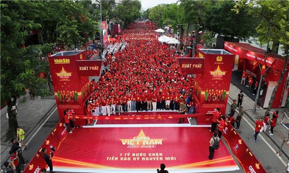 Ghi dấu “Một tỷ bước chân tiến vào kỷ nguyên mới”