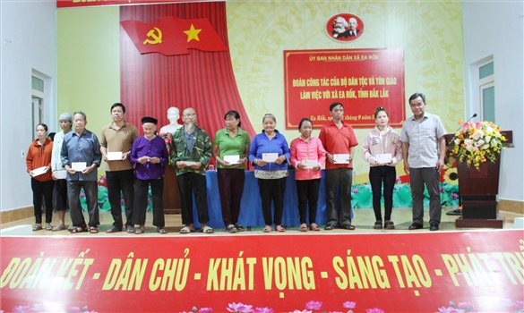 Thứ trưởng Thường trực Bộ Dân tộc và Tôn giáo Hồ Văn Niên: Tập trung nâng cao chất lượng cán bộ công tác dân tộc, tôn giáo