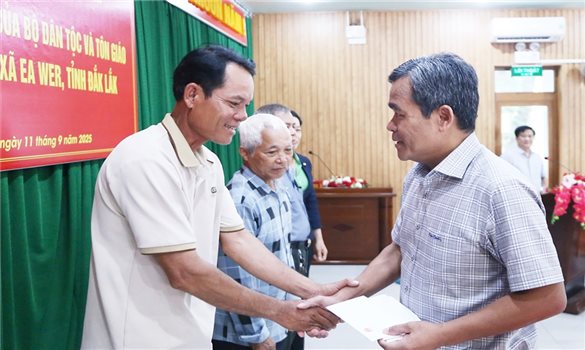 Nâng cao đời sống, giảm nghèo bền vững cho đồng bào DTTS là nhiệm vụ trọng tâm