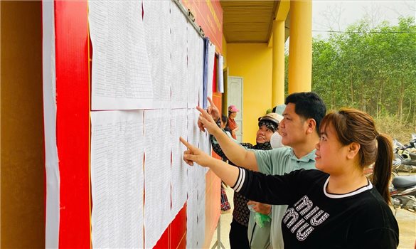 Đẩy mạnh tuyên truyền bầu cử đến từng thôn, bản