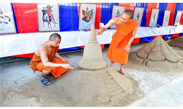 Đắp núi cát - Nghi lễ đậm giá trị nhân văn trong Tết Chôl Chnăm Thmây của đồng bào Khmer