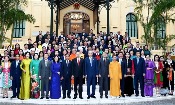 Đổi mới tư duy, hoàn thiện thể chế về công tác dân tộc, chính sách dân tộc