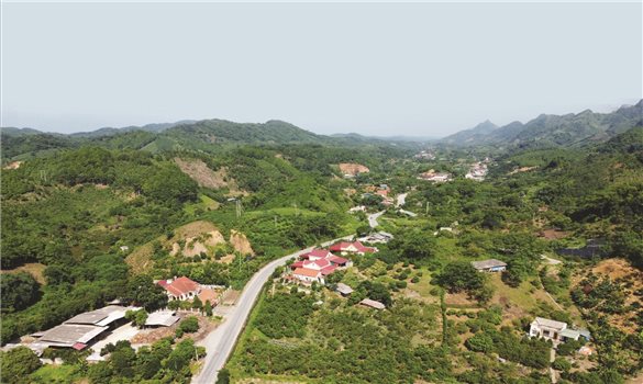 Người có uy tín góp phần “gỡ khó” trong triển khai chính sách tại cơ sở