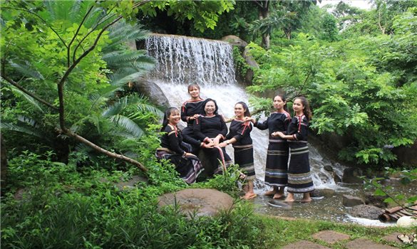 "Bông hồng vàng" bên dòng Kotam