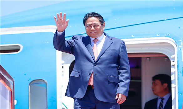 Thủ tướng Phạm Minh Chính tới Đại Liên, bắt đầu tham dự Hội nghị WEF và làm việc tại Trung Quốc