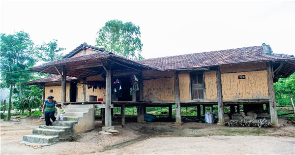 Nhà sàn truyền thống của người Gia Rai ở làng Kleng | Báo Dân tộc ...