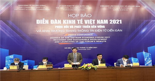 Họp báo Diễn đàn Kinh tế Việt Nam 2021: Phục hồi và phát triển bền vững