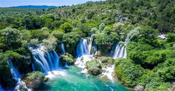 Chiêm ngưỡng những thác nước đẹp nhất trên thế giới