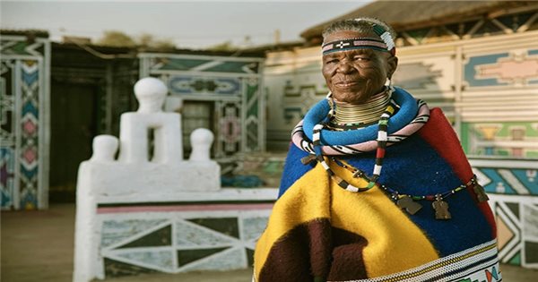 Người đàn bà với sứ mệnh bảo tồn văn hoá người Ndebele (Nam Phi)