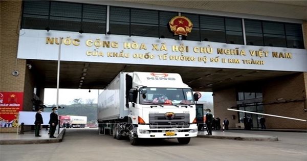 Xuất khẩu 287 tấn nông sản qua cửa khẩu Lào Cai trong 3 ngày đầu năm mới