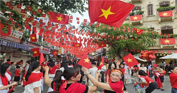 Lịch nghỉ Quốc khánh 2/9/2026: Công chức nghỉ 5 ngày, doanh nghiệp linh hoạt chọn phương án — image 2