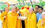 Hàng nghìn tăng ni, phật tử TP. Hồ Chí Minh nghinh đón xá lợi Đức Phật