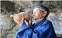Người thổi ốc u ở Lý Sơn