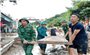 Bộ đội Biên phòng Nghệ An giúp dân khắc phục hậu quả mưa lũ