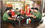 “Bốn cùng” với Nhân dân