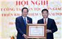 Bộ trưởng Đào Ngọc Dung nhận Huân chương Lao động hạng Ba