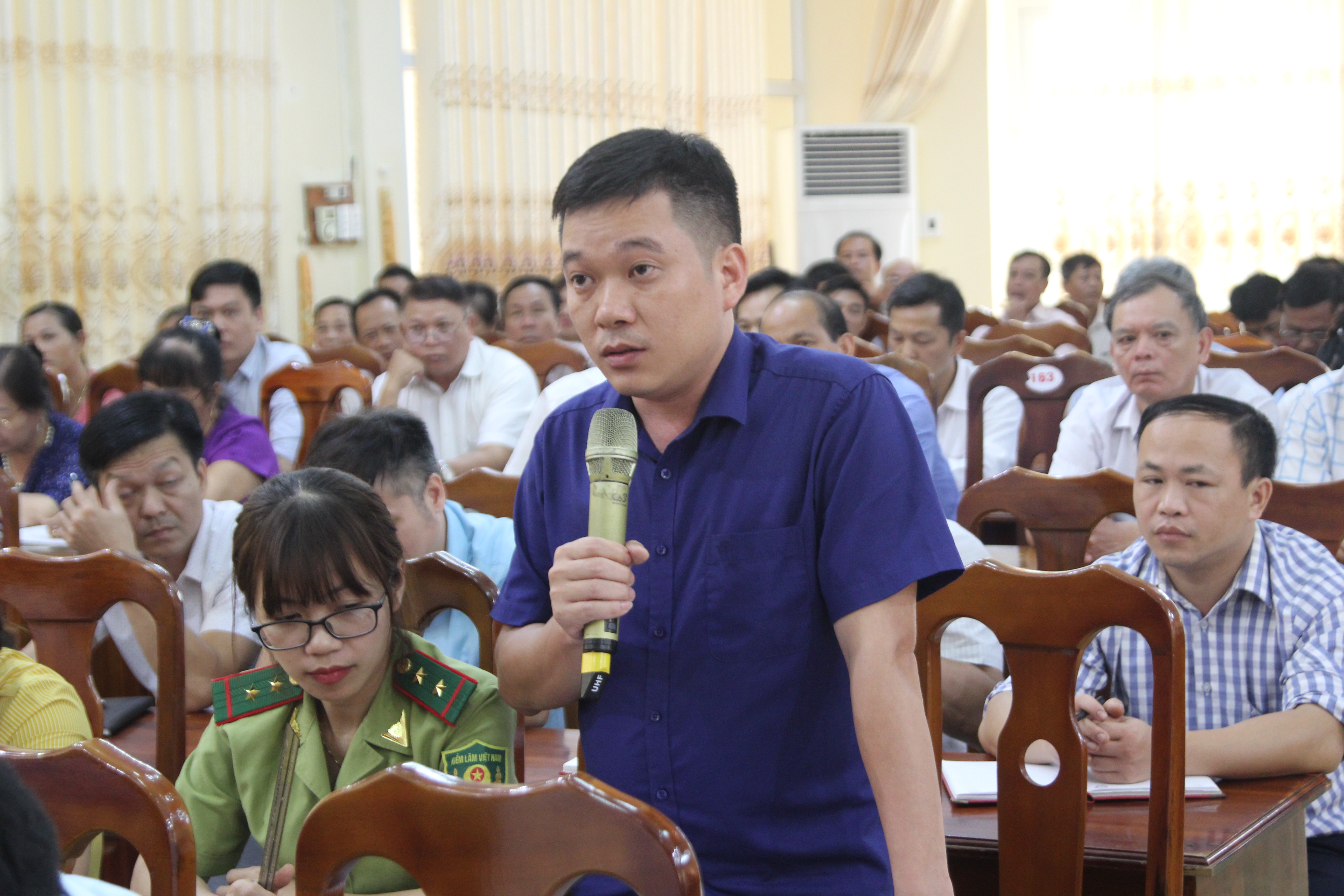 Cử tri huyện Hàm Yên trao đổi với đoàn đại biểu