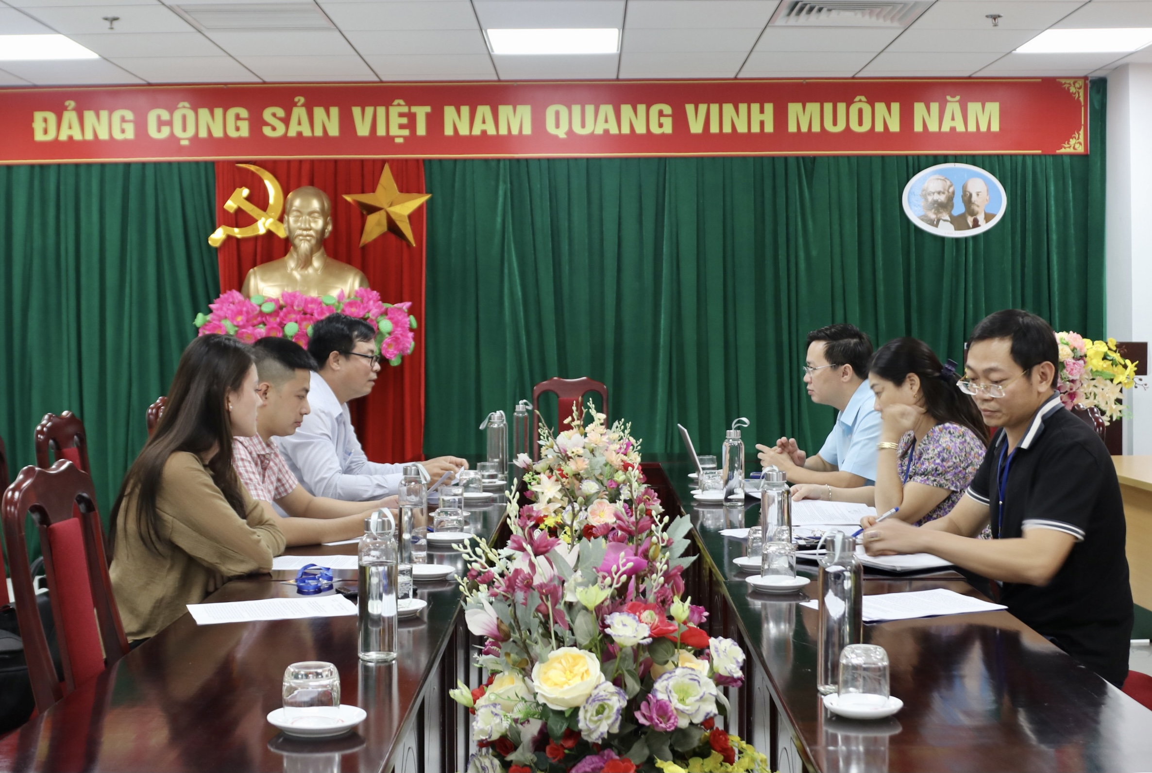 Đoàn Công tác Báo Dân tộc và Phát triển làm việc với Ban Dân tộc tỉnh Sơn La