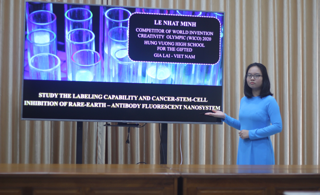 Lê Nhật Minh cùng Dự án hỗ trợ, điều trị dứt điểm căn bệnh ung thư. Ảnh: MT