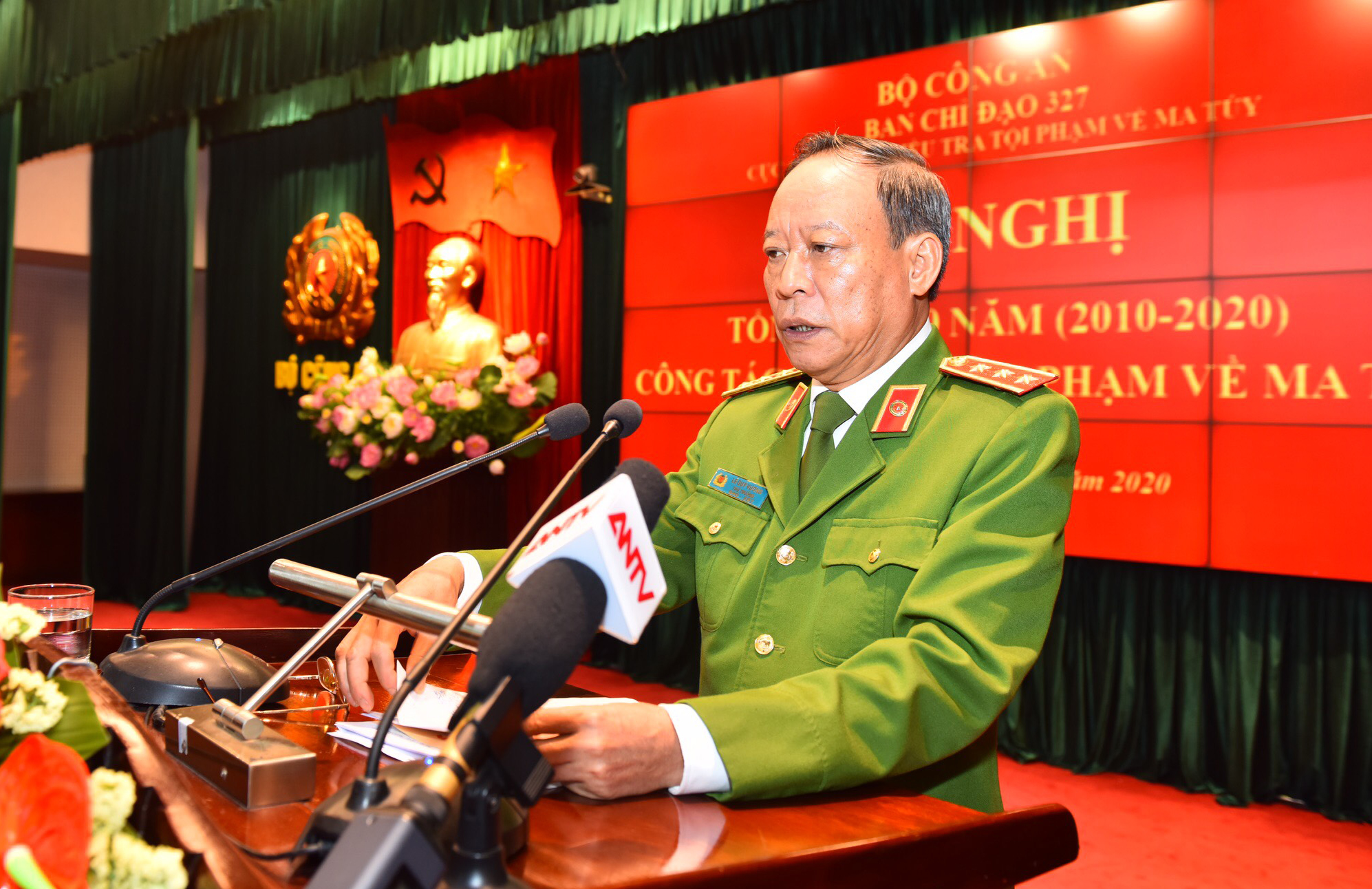 Thượng tướng Lê Quý Vương, Thứ trưởng Bộ Công an phát biểu chỉ đạo tại hội nghị.