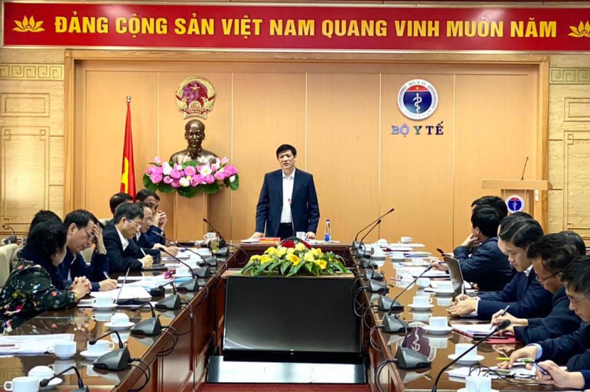GS. TS Nguyễn Thanh Long- Bộ trưởng Bộ Y tế đã chủ trì cuộc họp báo cáo tình hình nghiên cứu sản xuất vaccine Covid-19 trong nước