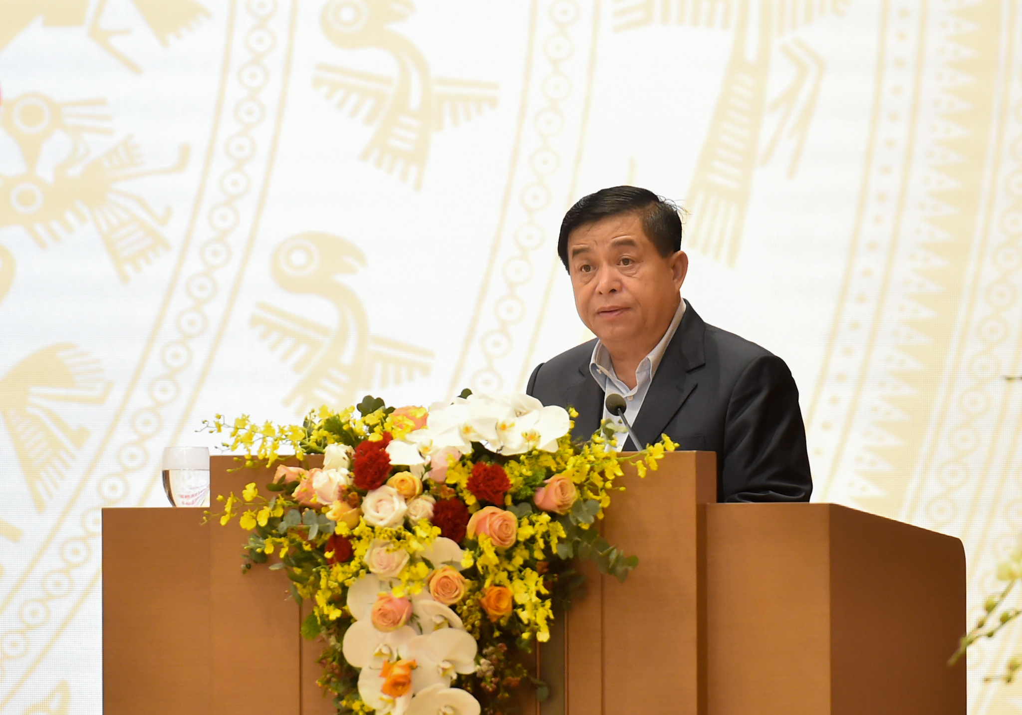 Bộ trưởng Bộ Kế hoạch và Đầu tư Nguyễn Chí Dũng phát biểu tại Hội nghị. Ảnh: VGP/Quang Hiếu
