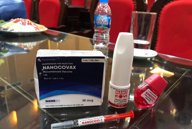 Việt Nam sẽ có vắc-xin ngừa COVID-19 dạng nhỏ mắt và xịt mũi
