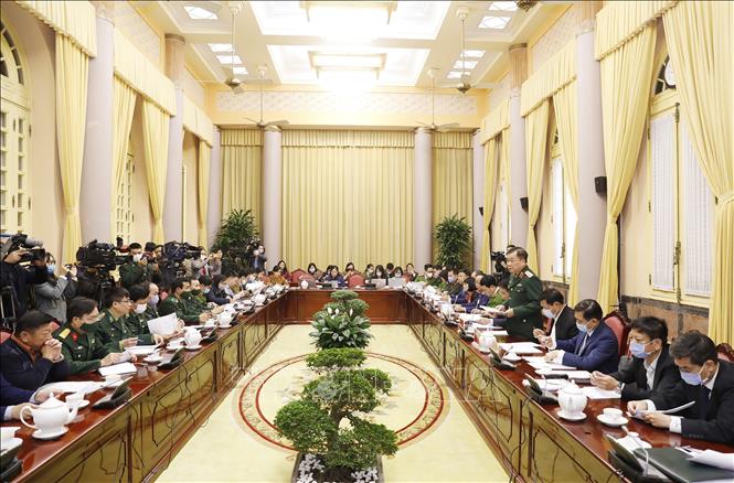 Quang cảnh họp báo công bố 7 Luật đã được Quốc hội thông qua tại Kỳ họp thứ 10. Ảnh: Dương Giang/TTXVN