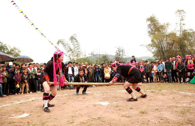 Lễ hội văn hóa, thể thao dân tộc Dao, xã Hà Lâu (Quảng Ninh).