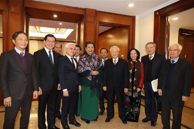 Tổng Bí thư, Chủ tịch nước Nguyễn Phú Trọng với các đồng chí lãnh đạo Đảng, Nhà nước và các đại biểu dự bế mạc Hội nghị. Ảnh: Trí Dũng/TTXVN
