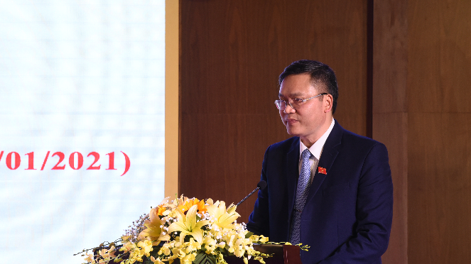 Phó Chủ tịch Hội đồng Dân tộc Quàng Văn Hương phát biểu - Ảnh: Quang Khánh