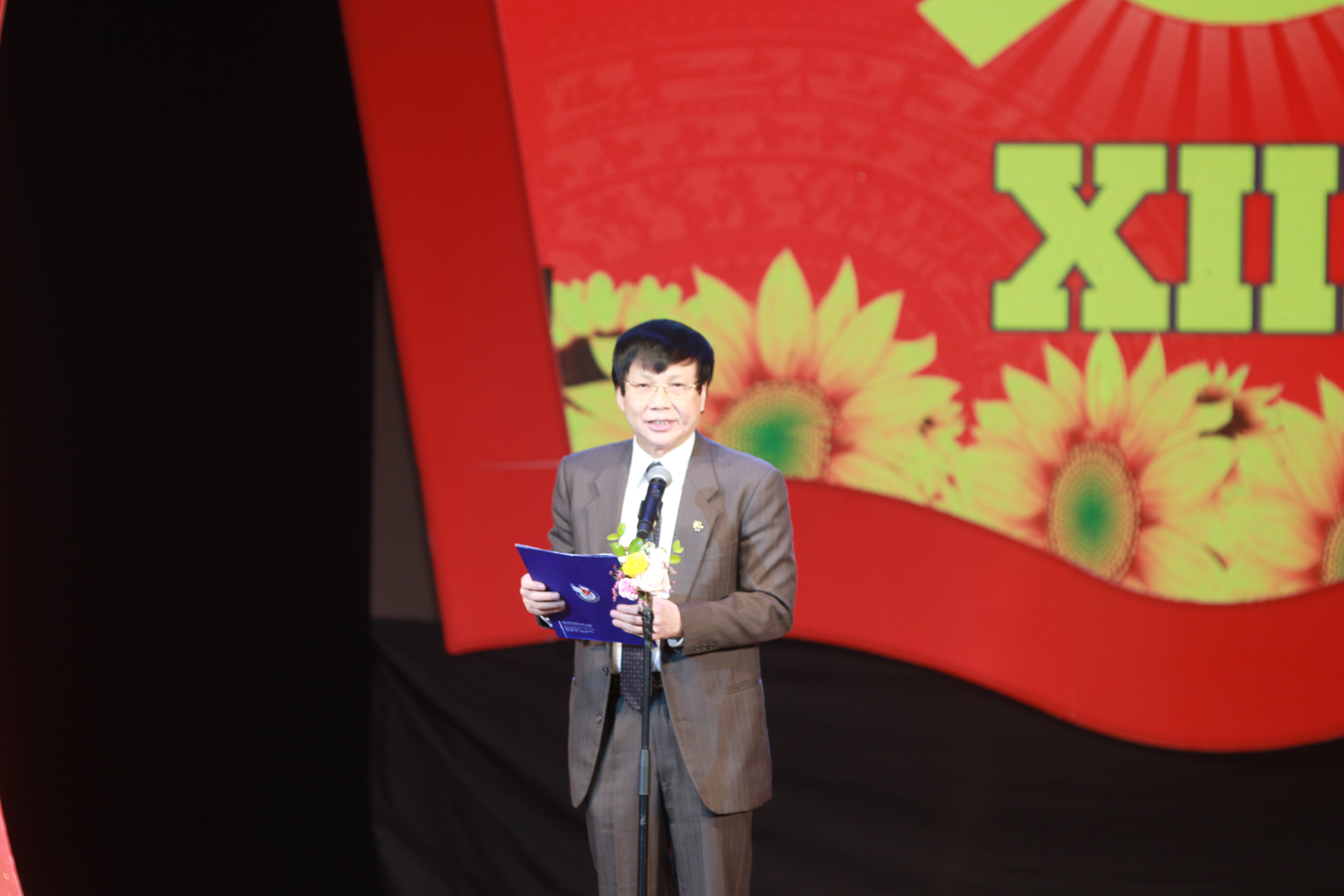 Ông Hồ Quang Lợi, Phó Chủ tịch Thường trực Hội Nhà báo Việt Nam phát biểu khai mạc chương trình