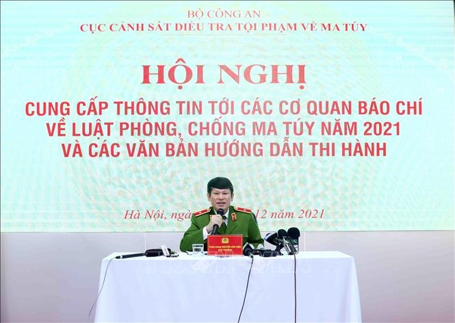 Thiếu tướng Nguyễn Văn Viện, Cục trưởng Cục Cảnh sát điều tra tội phạm về ma túy (C04), Bộ Công an trả lời câu hỏi của các phóng viên cơ quan thông tấn, báo chí