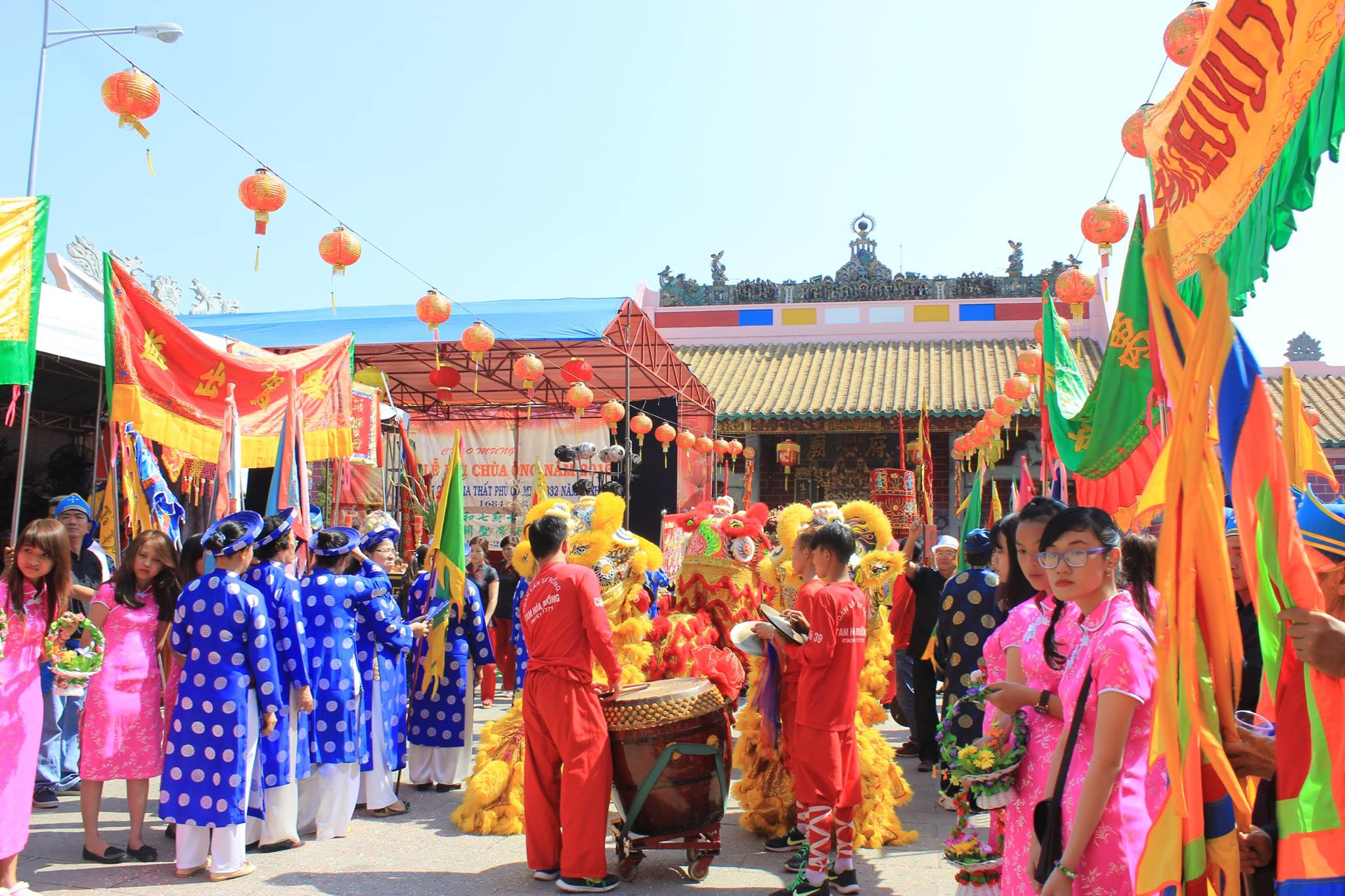 Lễ hội Kỳ yên được tổ chức trang trọng hàng năm, mang đậm bản sắc văn hóa