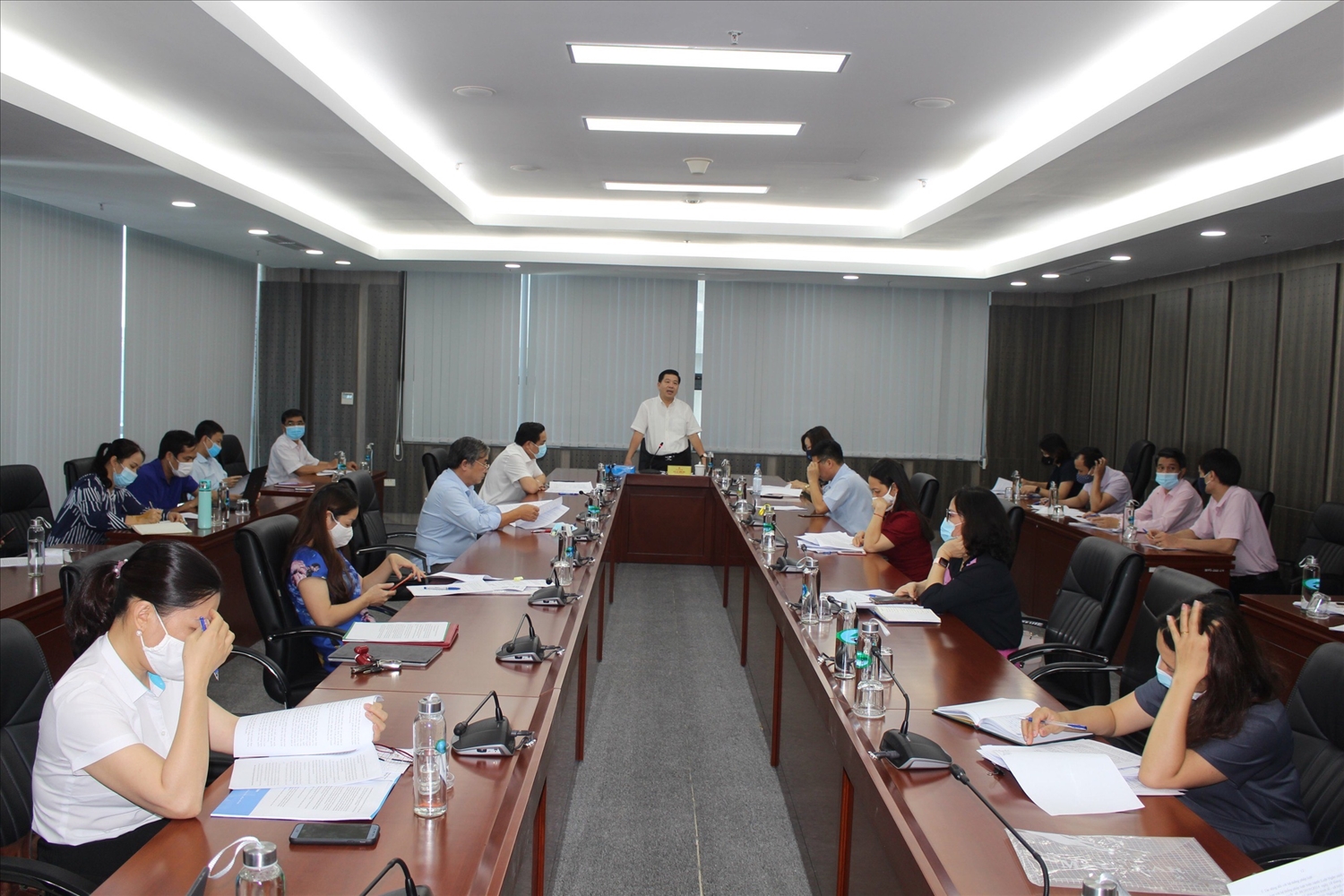 Thứ trưởng, Phó Chủ nhiệm UBDT Lê Sơn Hải phát biểu tại buổi Hội thảo.