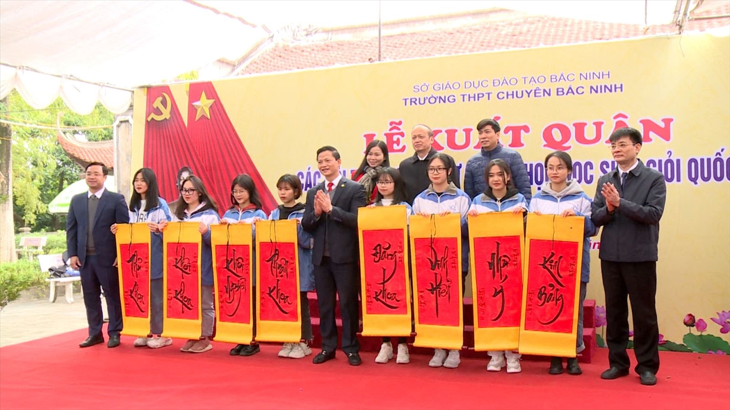  Lễ xuất quân của đoàn Bắc Ninh tham gia học sinh giỏi quốc gia năm 2020-2021.