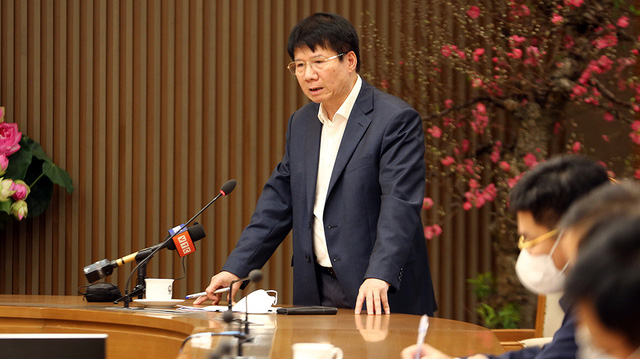 Thứ trưởng Bộ Y tế Trương Quốc Cường: Bộ Y tế sẽ hỗ trợ Quảng Ninh: Máy X-Quang di động; máy xét nghiệm PCR; bơm tiêm điện; máy khử trùng; khẩu trang N95,… Ảnh: VGP/Đình Nam