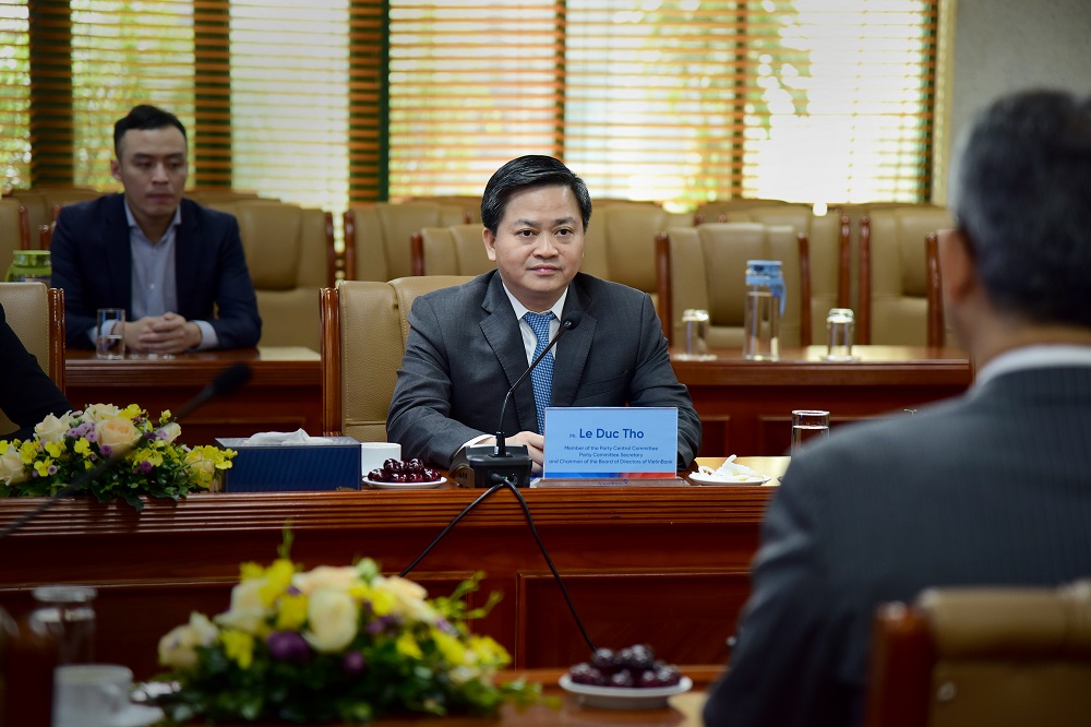 Ông Lê Đức Thọ - Chủ tịch HĐQT VietinBank phát biểu chào đón Đại sứ Nhật Bản và phái đoàn tới thăm VietinBank