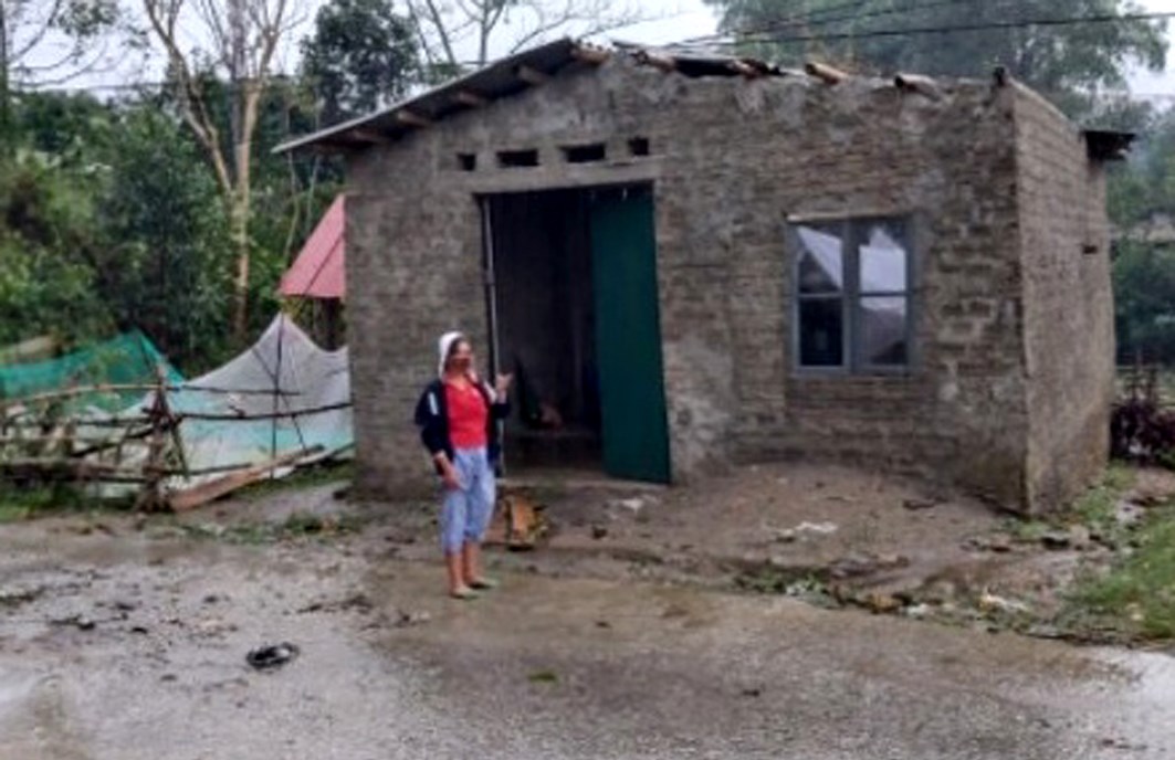 Hơn 30 ngôi nhà trên địa bàn tỉnh Lai Châu bị tốc mái do mưa đá, giông lốc gây ra