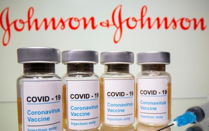 Hãng Johnson & Johnson ngày 19/2 đã trình WHO) hồ sơ xin cấp phép sử dụng khẩn cấp cho vaccine ngừa bệnh COVID-19 do hãng sản xuất. (Ảnh: Reuters)