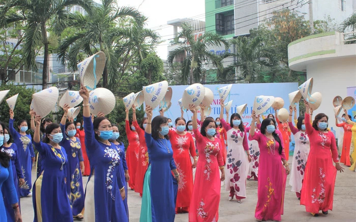 Đây là năm thứ 2 Hội Liên hiệp Phụ nữ thành phố Đà Nẵng phát động “Tuần lễ Áo dài”.