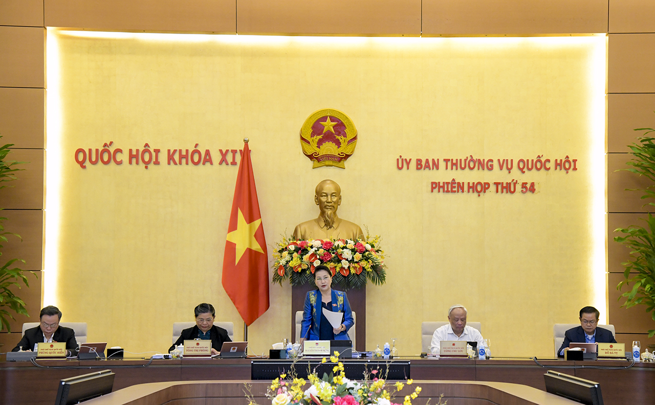 Chủ tịch Quốc hội Nguyễn Thị Kim Ngân phát biểu tại Phiên họp thứ 54 của Uỷ ban Thường vụ Quốc hội 