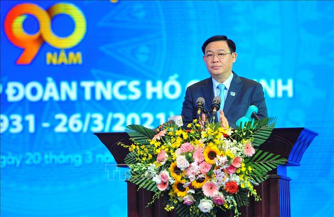 Đồng chí Vương Đình Huệ - Uỷ viên Bộ Chính trị, Bí thư Thành uỷ Hà Nội phát biểu tại lễ kỷ niệm.Ảnh: Minh Đức/TTXVN
