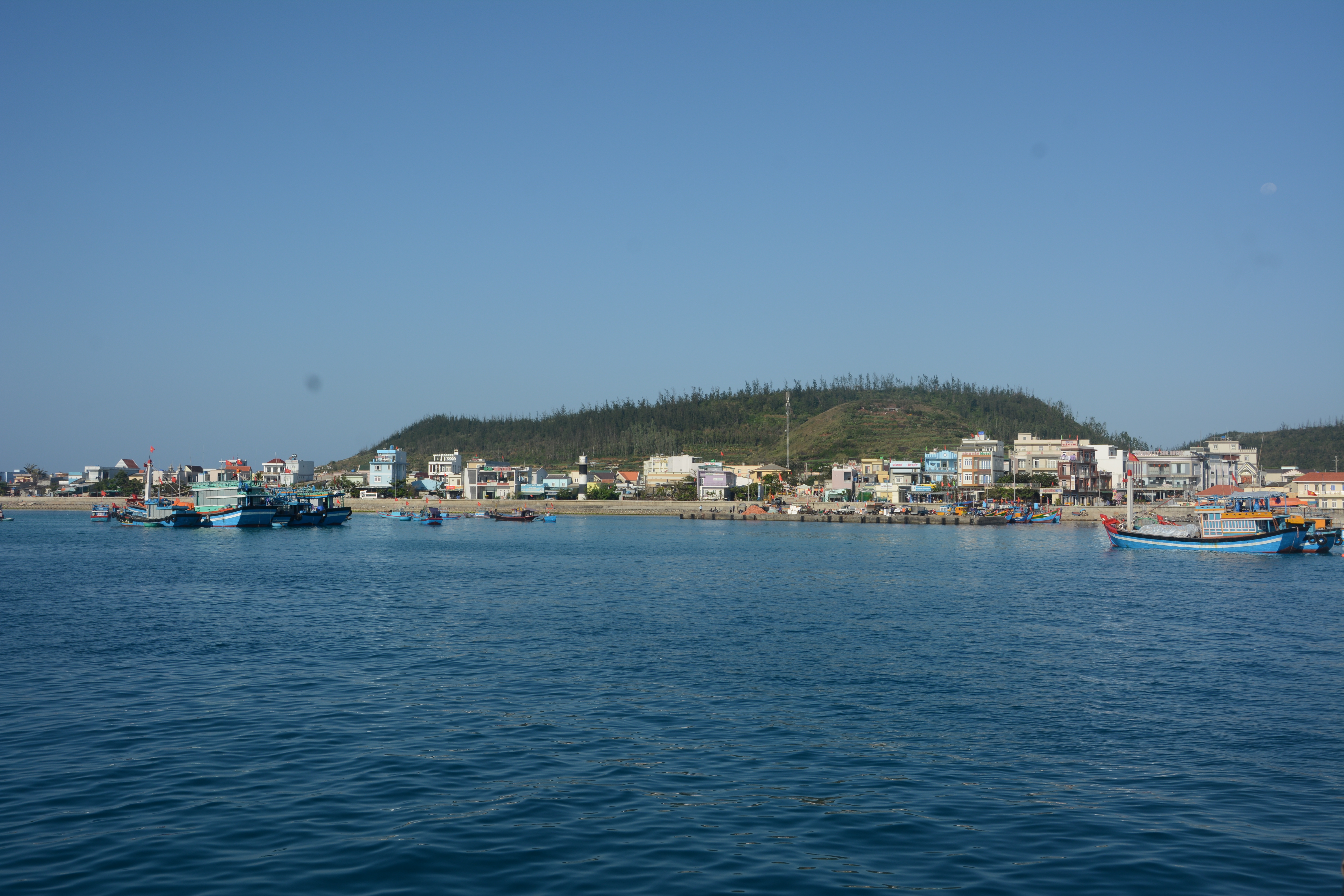 Mùa du lịch trên đảo Lý Sơn | Báo Dân tộc và Phát triển